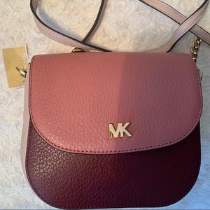 🌷Michael Kors Half Dome Crossbody Bag - Small🌷
